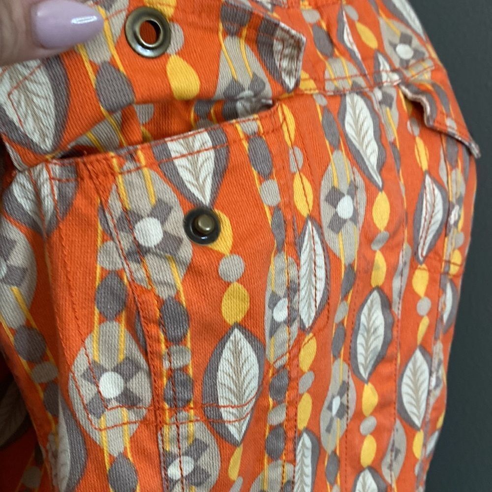 Multiples Patterned Cropped Sleeve Jacket Large Grommet Details - Picture 6 of 14